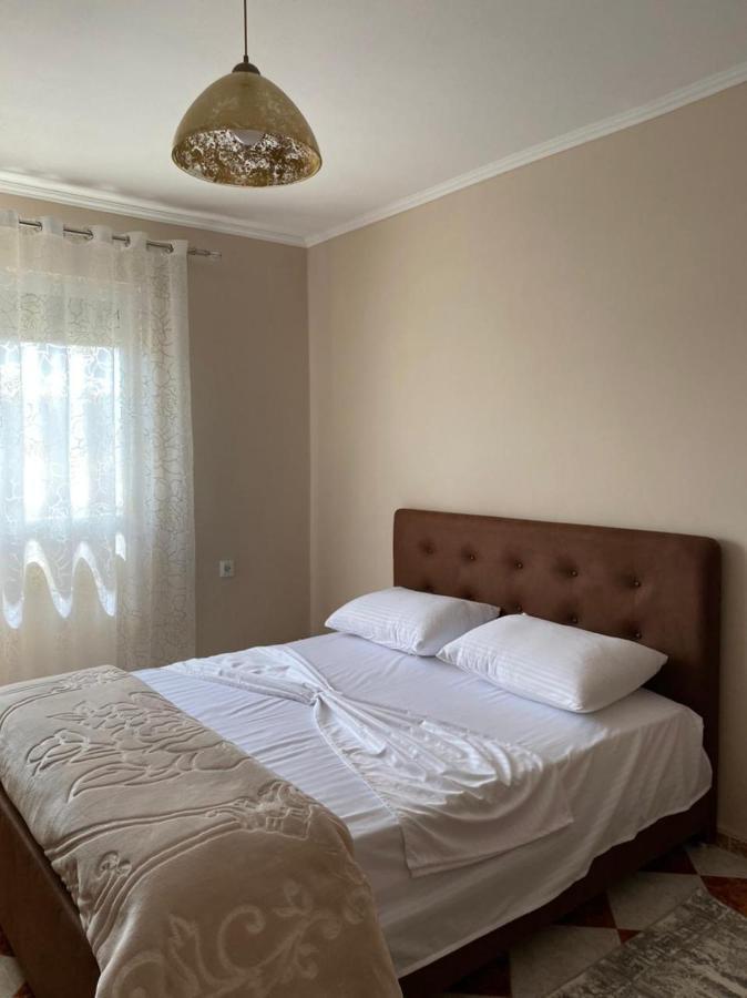 Dibra'S Apartment Shkodra Exterior foto
